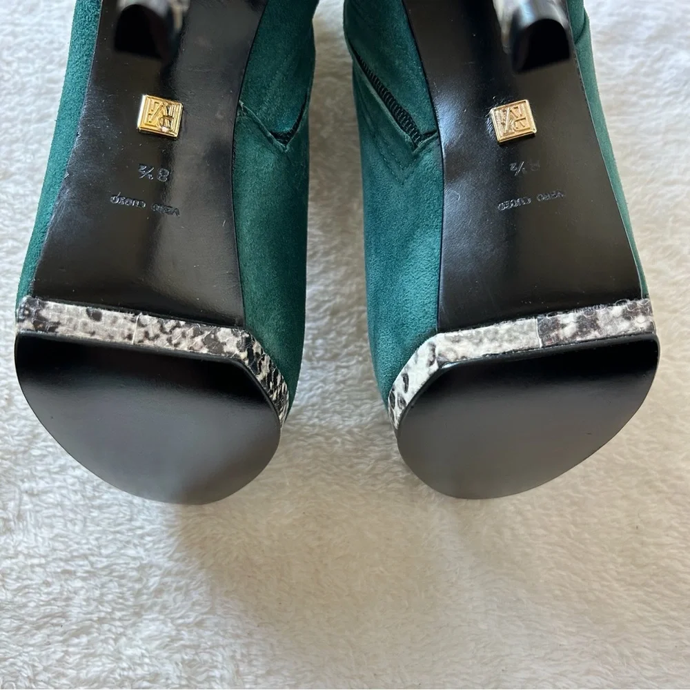 Pour La Victoire Green Suede Booties - Picture 8 of 8
